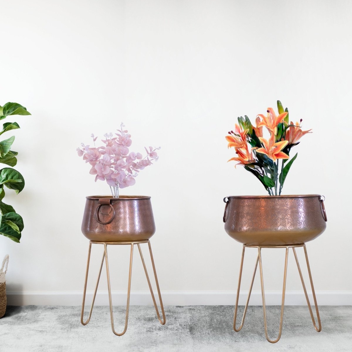 Kezevel Metal Planter with Stand - Handcrafted Antique Copper and Gold Plant Pot Holder, Indoor Planter Pot for Home Decor Size Big / Small - Kezevel
