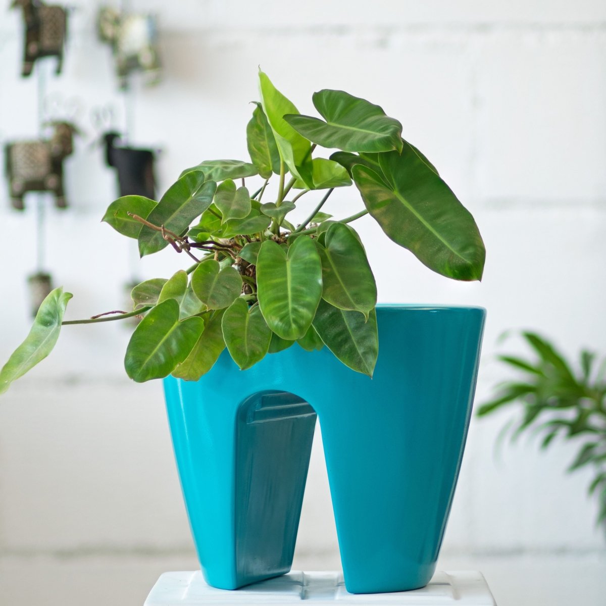 Kezevel Indoor Outdoor FRP Planters - Conical Railing Planter, Matte Faux Flower Pot Lightweight Durable for Home Décor