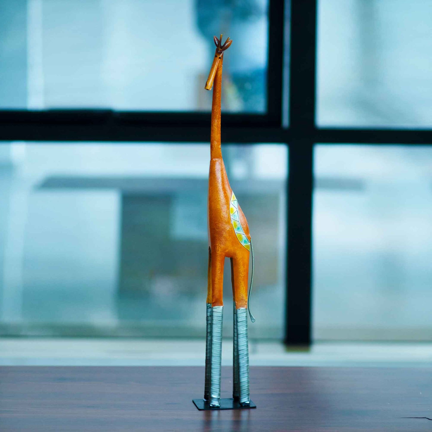 Kezevel Metal Giraffe Table Decor -Tall Giraffe Figurine Statue in Orange Silver Metal Showpieces for Home Decor Living Room