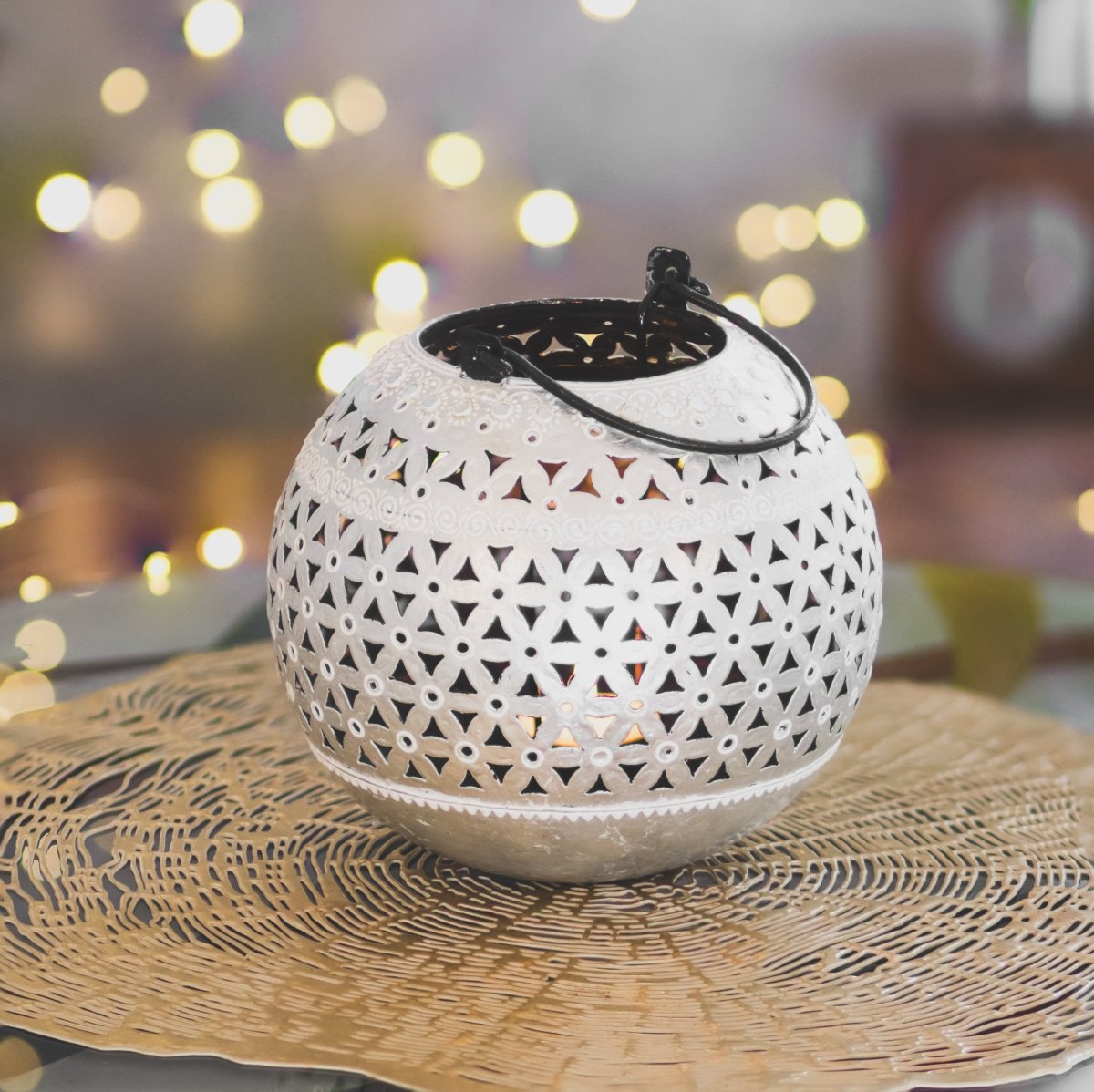 Kezevel Metal Tealight Candle Holder - Handcrafted Round Silver Finish Candle Holders for Home Decor, Table Decor, Puja Decor